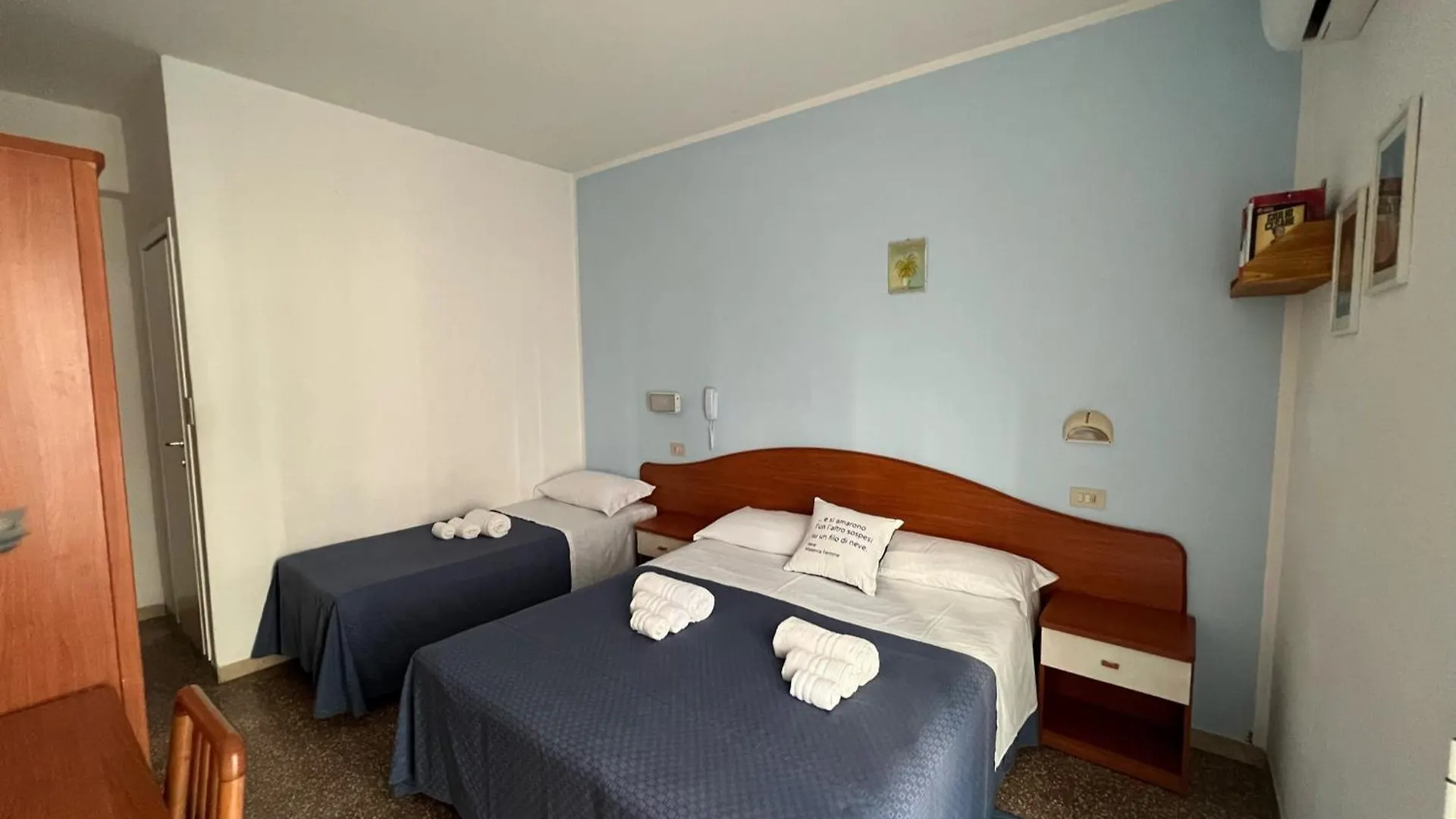 Hotel Morri - Il Biblihotel Riccione 2*,  Italy