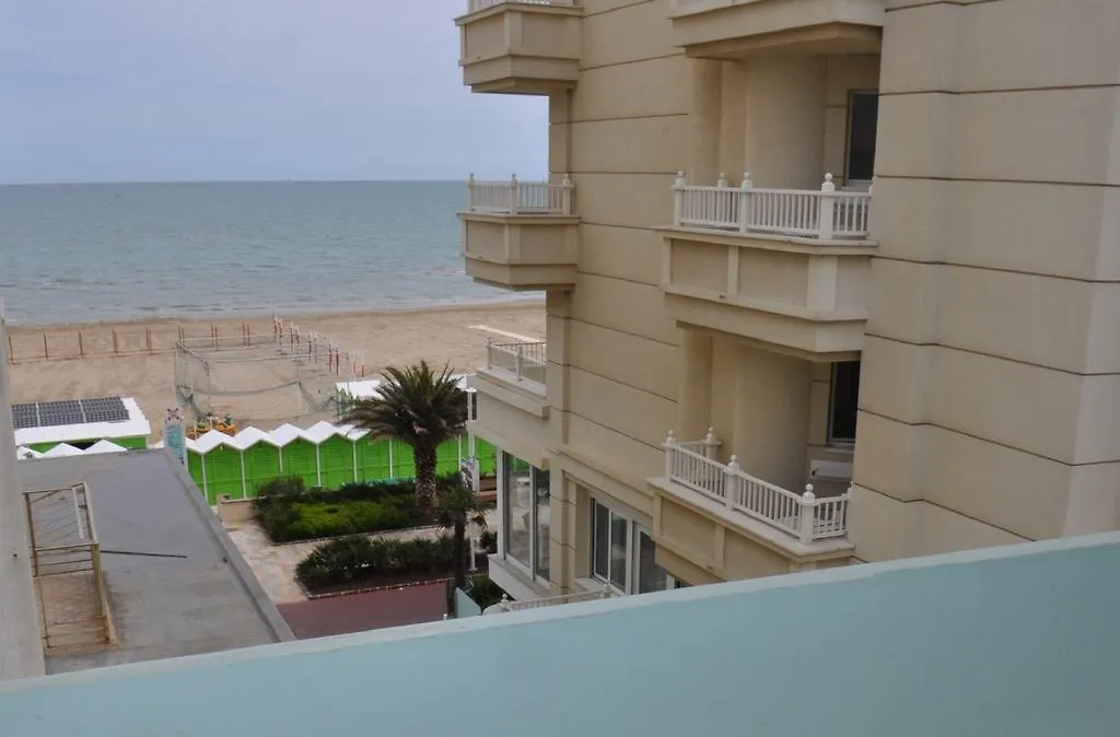 Hotel Morri - Il Biblihotel Riccione 2*,