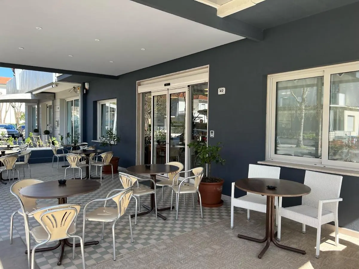 Hotel Morri - Il Biblihotel Riccione