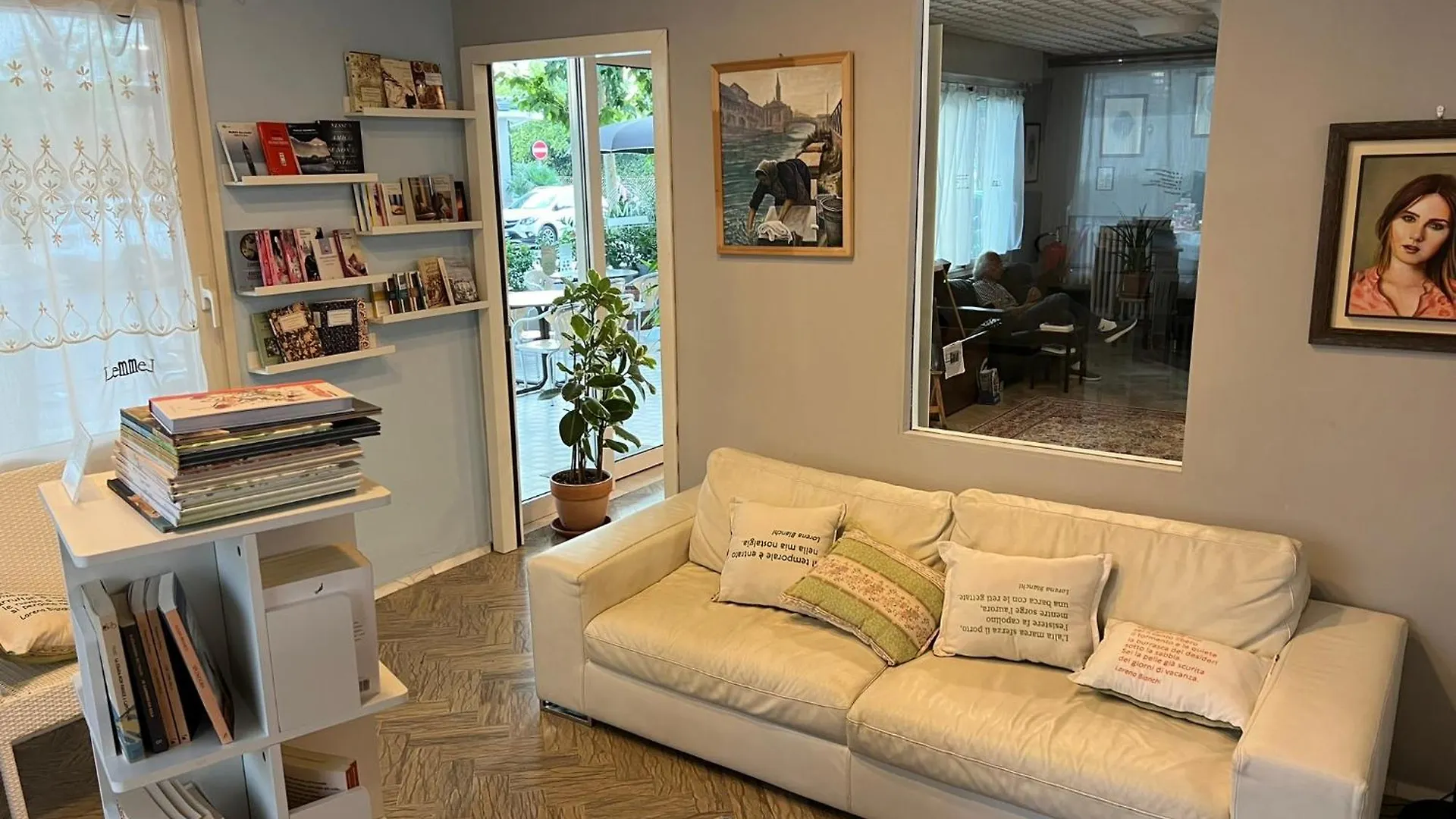 Hotel Morri - Il Biblihotel Riccione 2*,  Italy
