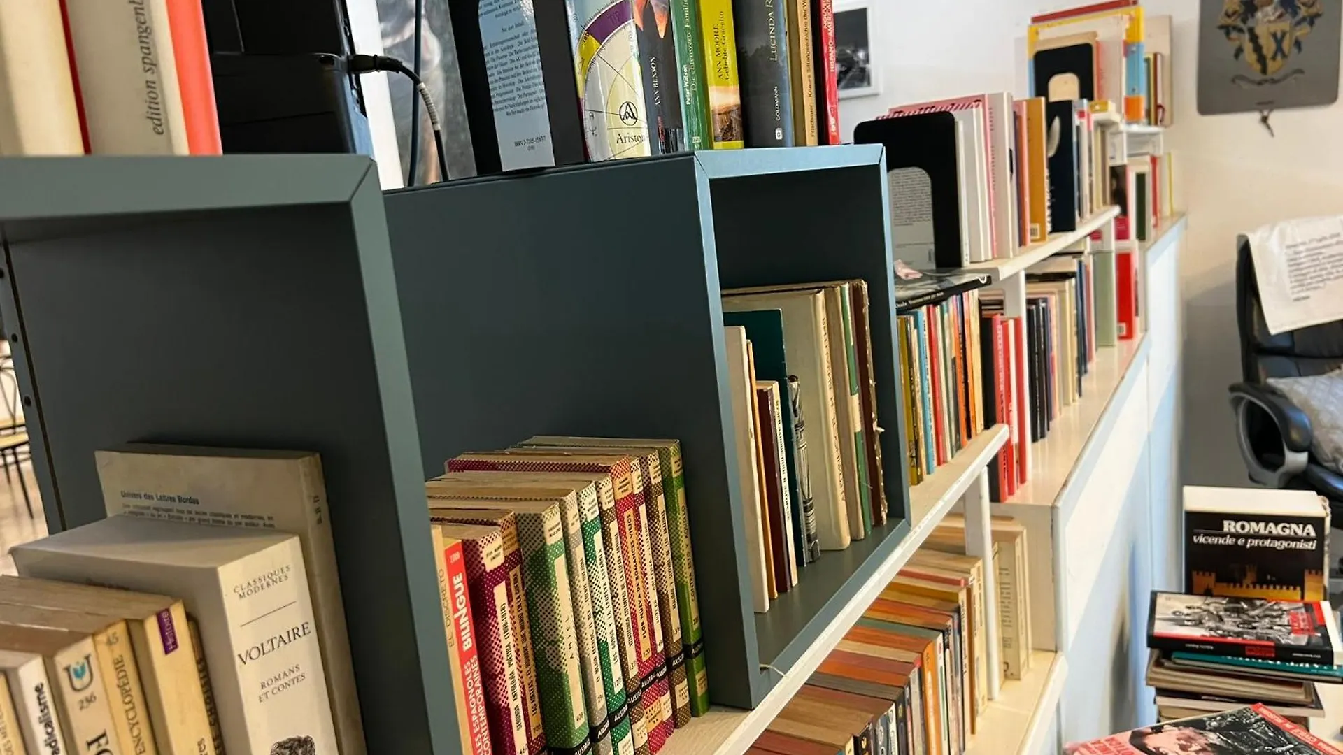 **  Hotel Morri - Il Biblihotel Riccione Italy
