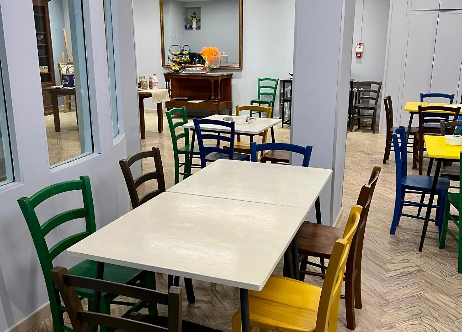 **  Hotel Morri - Il Biblihotel Riccione Italy