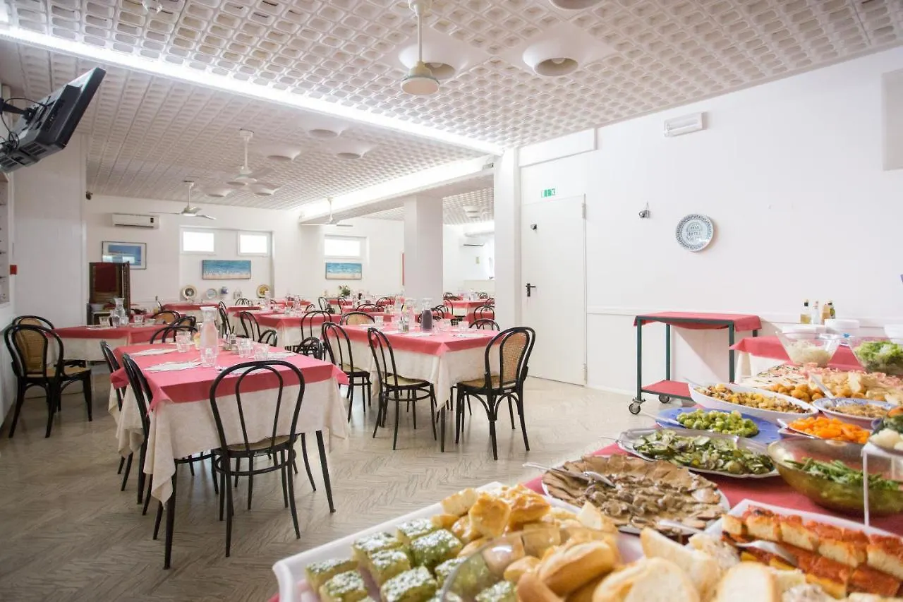 Hotel Morri - Il Biblihotel Riccione